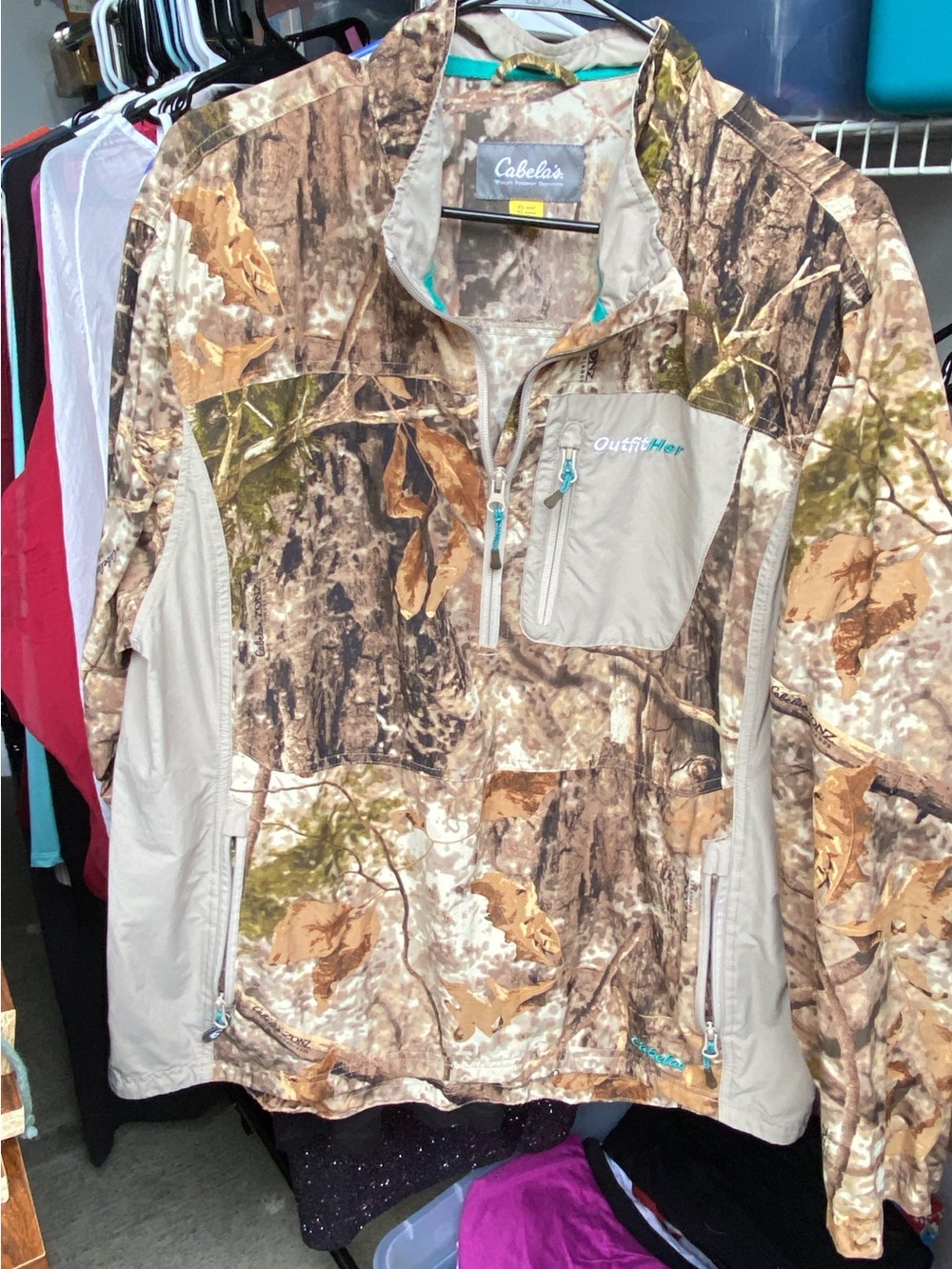 Cabela's Realtree Camo Pullover Jacket with Tan Accents